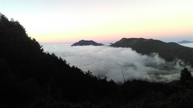 IMAG1318.jpg - 南投信義望鄉山、郡大山北峰、郡大山