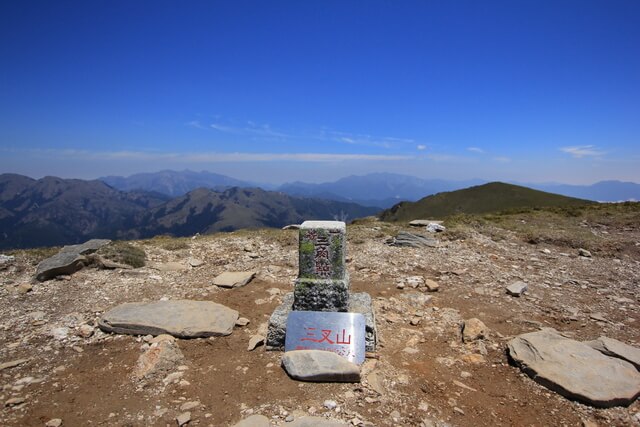 DSCN3684A.JPG - 台東海端嘉明湖國家步道DAY-2(向陽山、三叉山、嘉明湖、向陽山北峰→嘉明湖避難山屋)