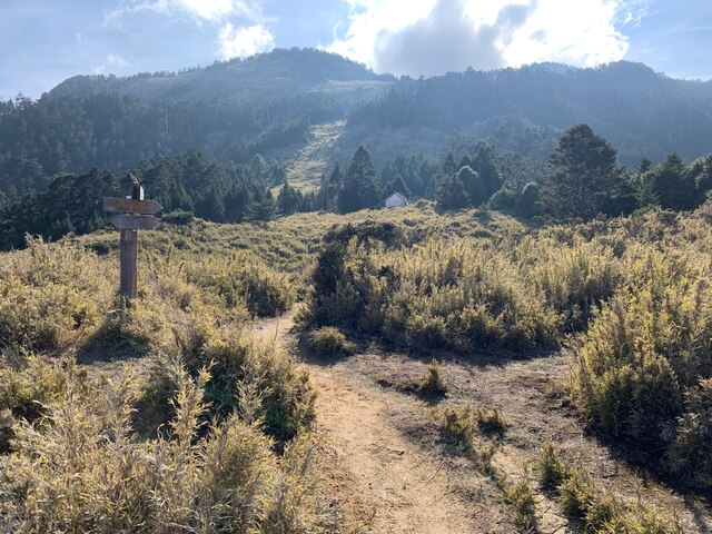 大霸尖山叉路