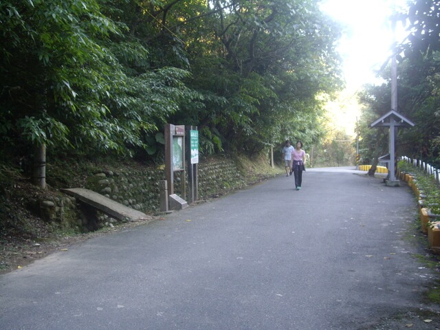 明舉山親山步道安泰街登山口