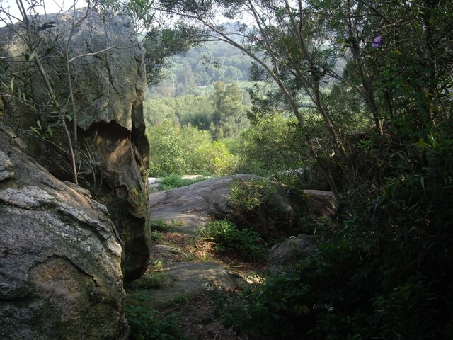 漢影雲根碣、梁山、古崗湖