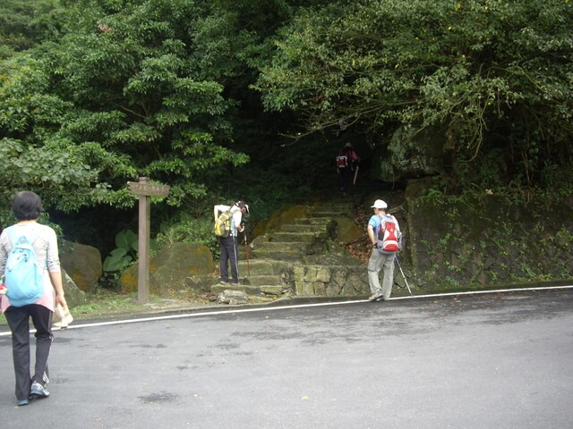 聖人橋上風櫃嘴、頂山、石梯嶺、擎天崗下冷水坑