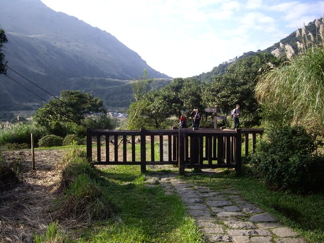 聖人橋上風櫃嘴、頂山、石梯嶺、擎天崗下冷水坑