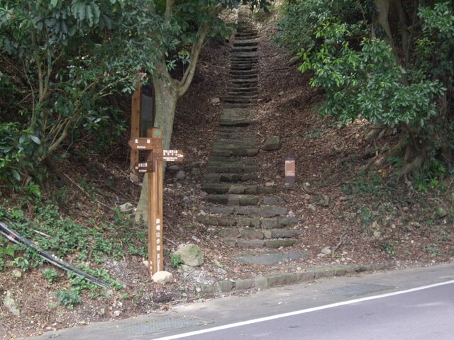 紗帽山大埔登山口