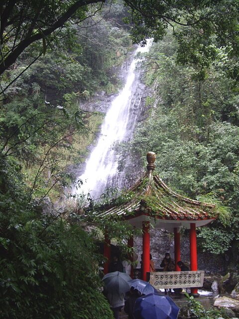 【宜蘭礁溪】聖母朝聖地、五峰旗瀑布風景區、順遊龍潭湖