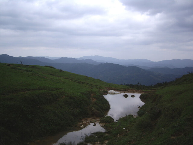 【宜蘭頭城】灣坑頭山(草嶺古道)、桃源谷(福德山) (石觀音線)