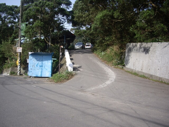 楓櫃斗湖登山步道入口 停車場