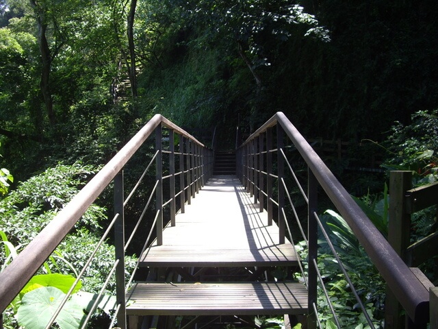 十八彎古道、中央嶺步道、橫山