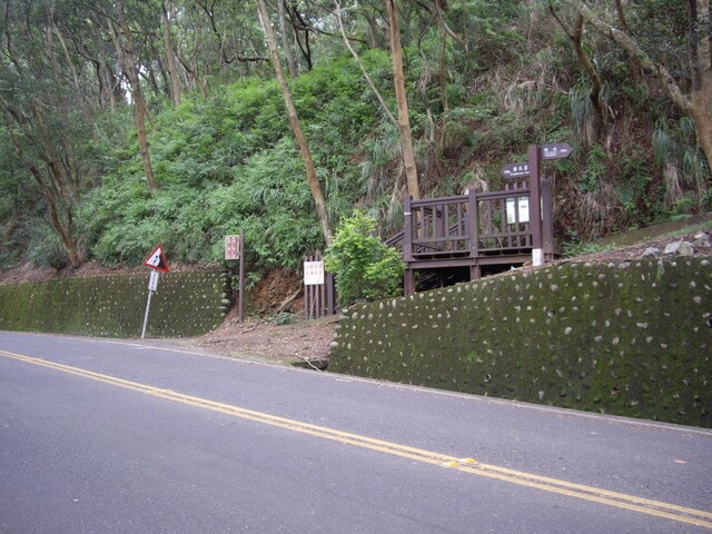 十八彎古道、中央嶺步道、橫山