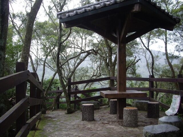 十八彎古道、中央嶺步道、橫山