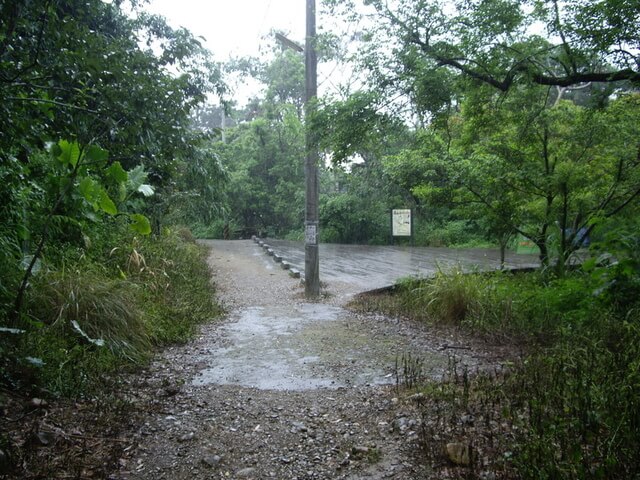 十八彎古道、中央嶺步道、橫山