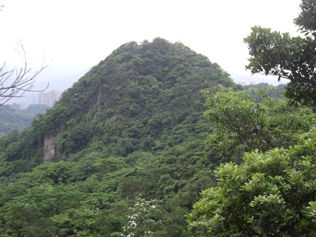 內溝山