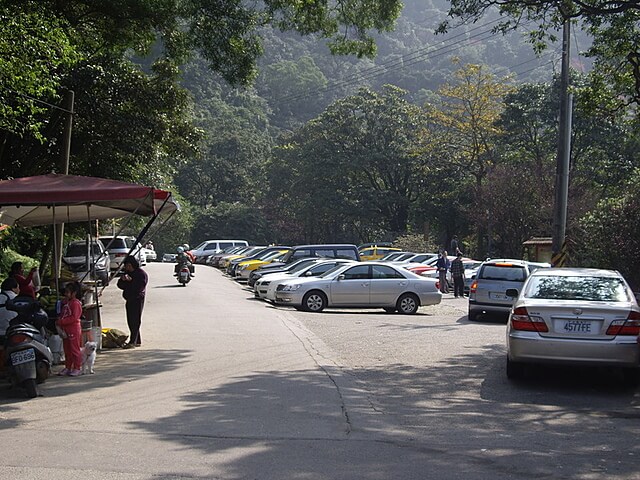 天秀宮停車場