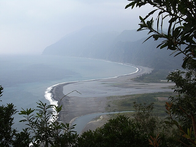 神祕海灘 定情湖