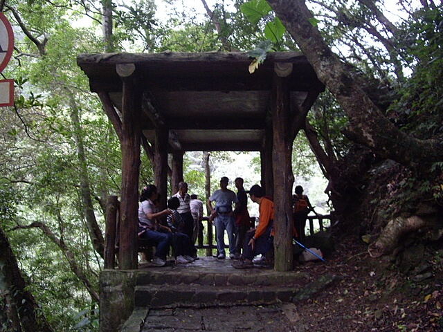 東滿步道