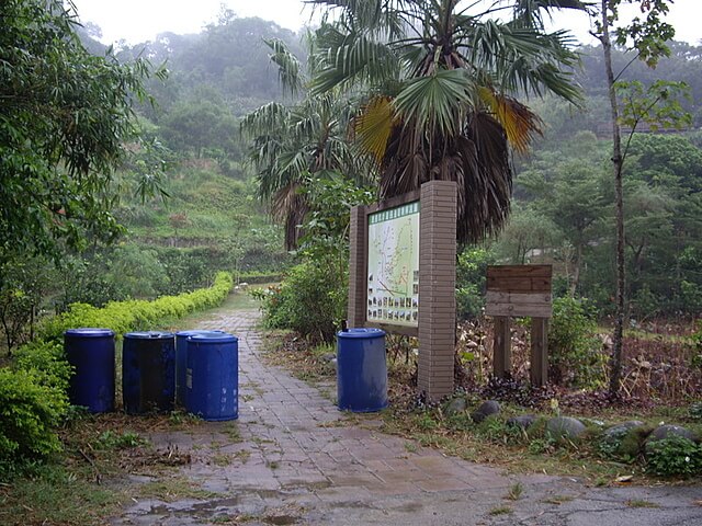 鹿廚坑步道入口(內環道)