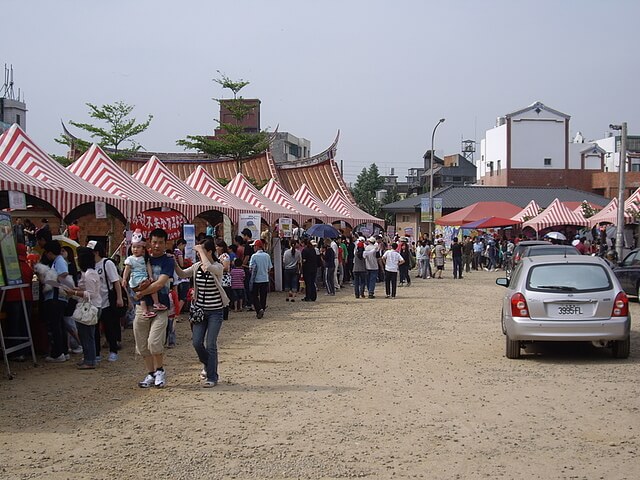 漢卿步道 桐花祭活動攤位及停車場