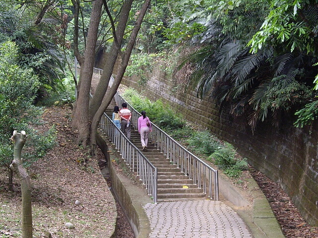 中正公園登山步道口