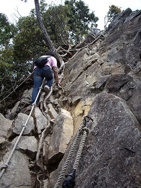 鳶嘴山 垂直岩壁