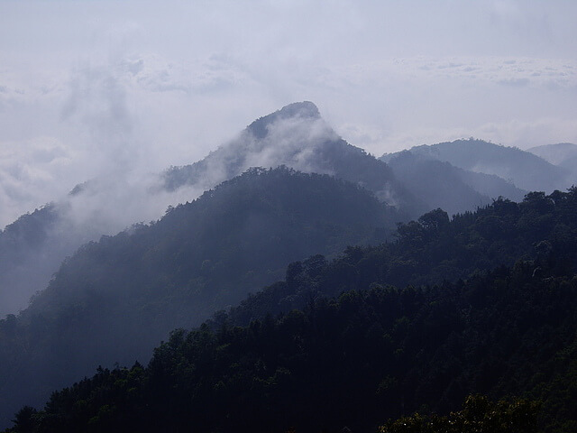 鳶嘴山、稍來山、稍來山南峰