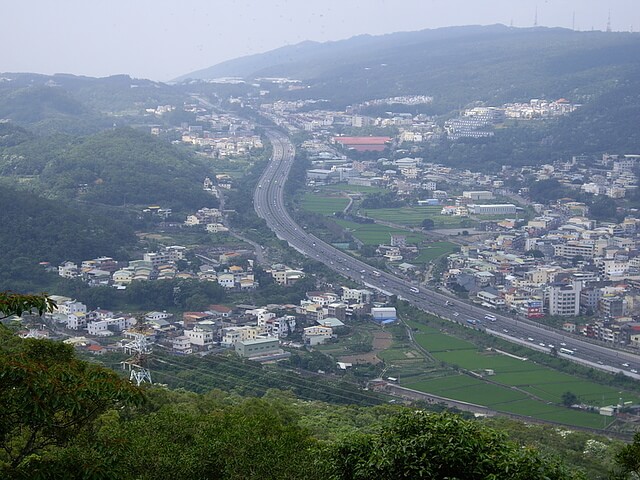 三角山、長坑山、雙峰山、員屯山