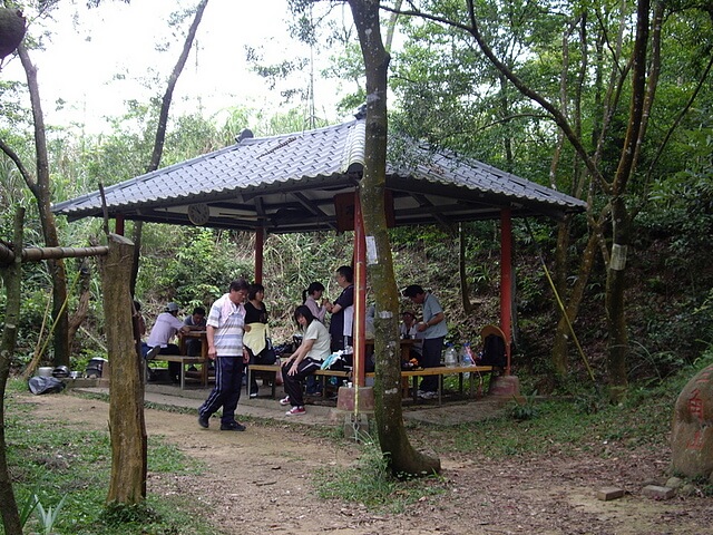 三角山、長坑山、雙峰山、員屯山