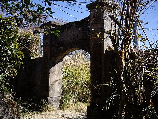 李棟山 古堡城牆